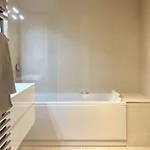 Exclusive 아파트
